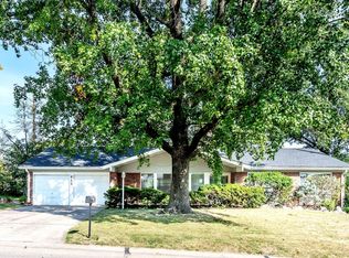 814 Fernview Dr, Saint Louis, MO
