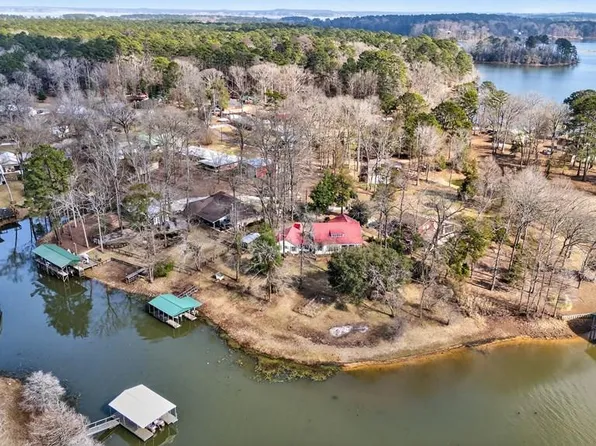 210 Bay Ct, Hemphill, TX 75948