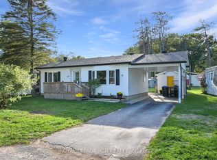 15 Carruthers St S, Wasaga Beach, ON L9Z 1K2