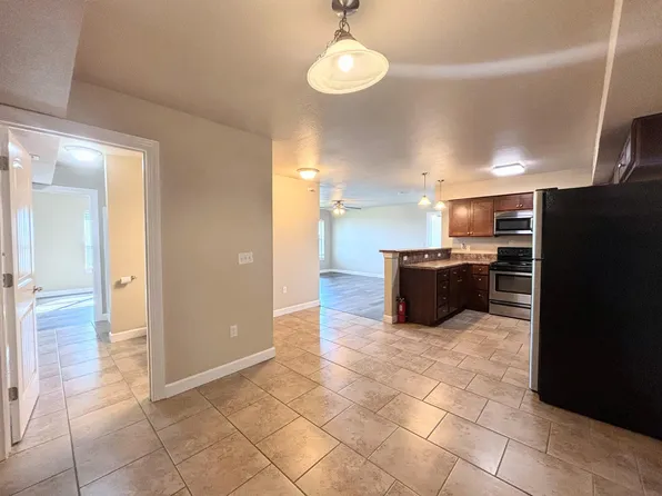 1423 Genesis #14, 1423 Genesis Dr, McPherson, KS 67460