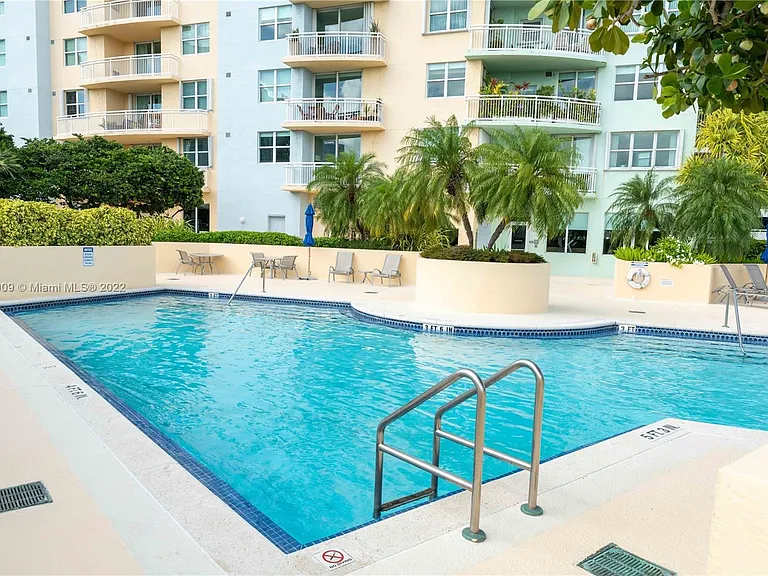 2475 Brickell Ave #709 — Photo 28