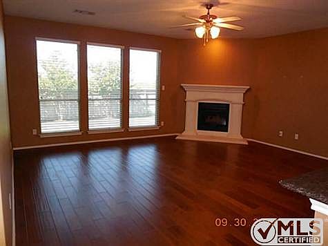 3rd image of 9608 Willow Branch Way