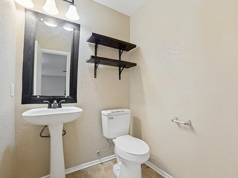 5426 Wincheap Dr — Photo 11