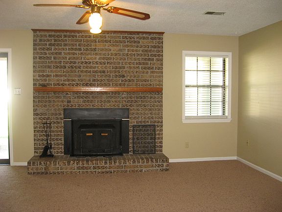 2nd image of 1417 Ward Ln