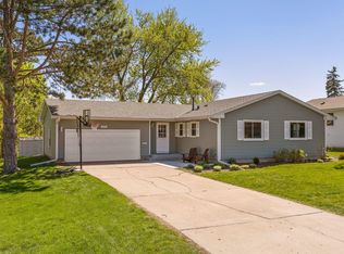 3325 W 87th St, Minneapolis, MN 55431