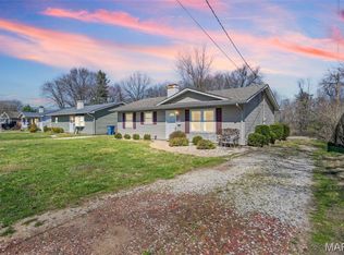 1443 Ladd Ave, Edwardsville, IL