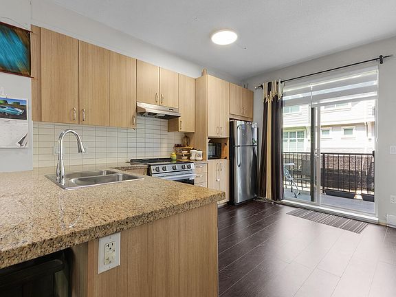 3rd image of 31125 Westridge Pl #29