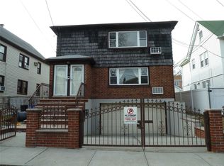 4338 164th St, Flushing, NY 11358
