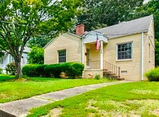 1304 Winstead Pl, Greensboro, NC 27408