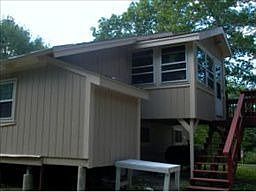 4th image of 198 Forest St