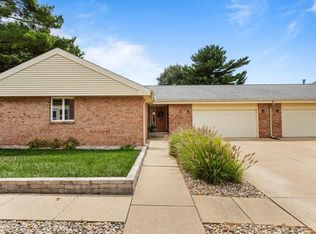 4 Fields E #0, Champaign, IL 61822