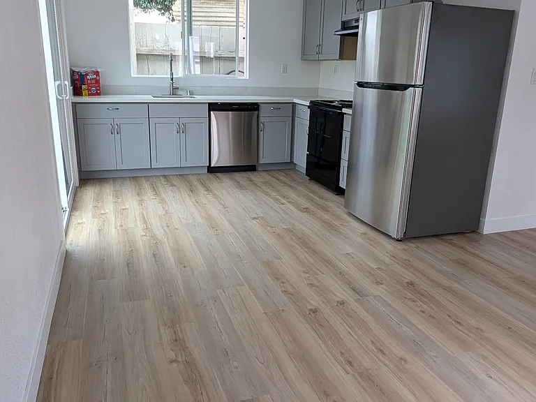 21162A Haviland Ave — Photo 2