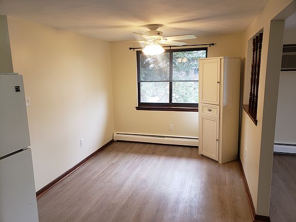3rd image of 1129 Farnsworth Ave APT 6