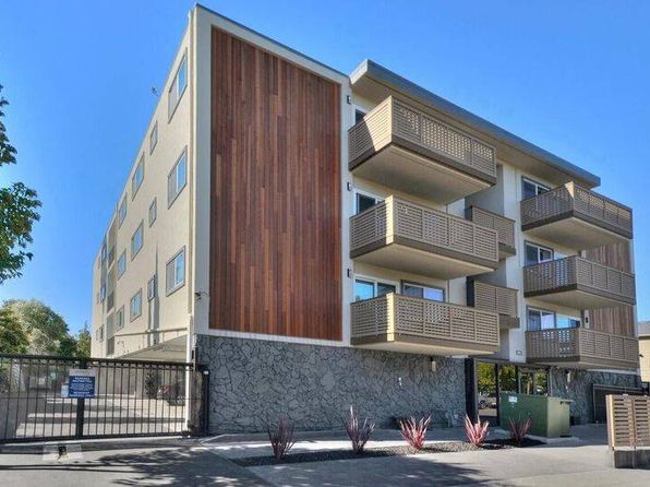 910 Clinton St APT 205