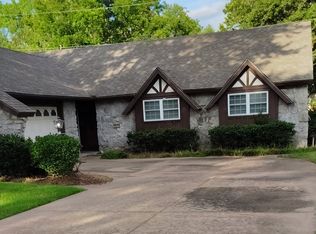 8622 E 120th St S, Bixby, OK 74008