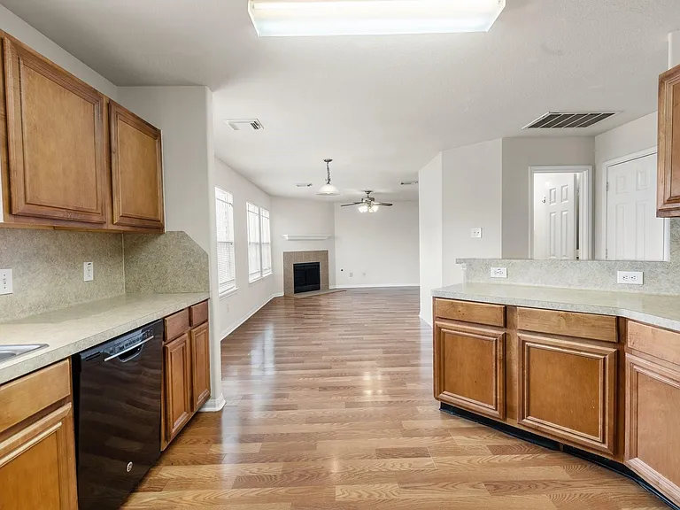 3111 Holly Ranch Dr — Photo 13