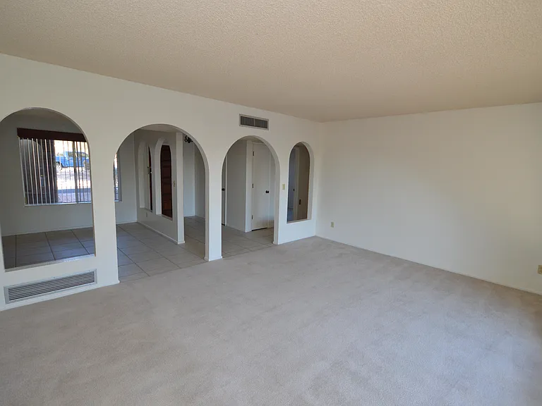 7722 E Knollwood Cir — Photo 7