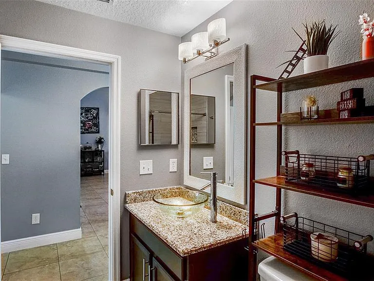 3111 Turnberry Blvd — Photo 20