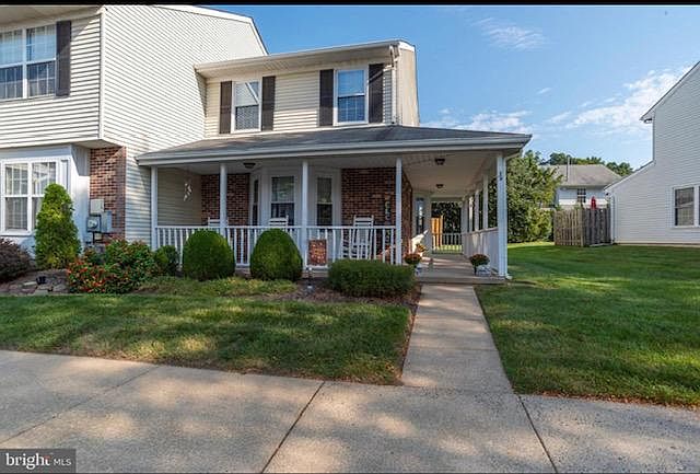 1st image of 34 Wyckwood Ct
