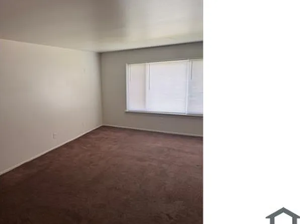 35281 Lewis St APT 10, Westland, MI 48185