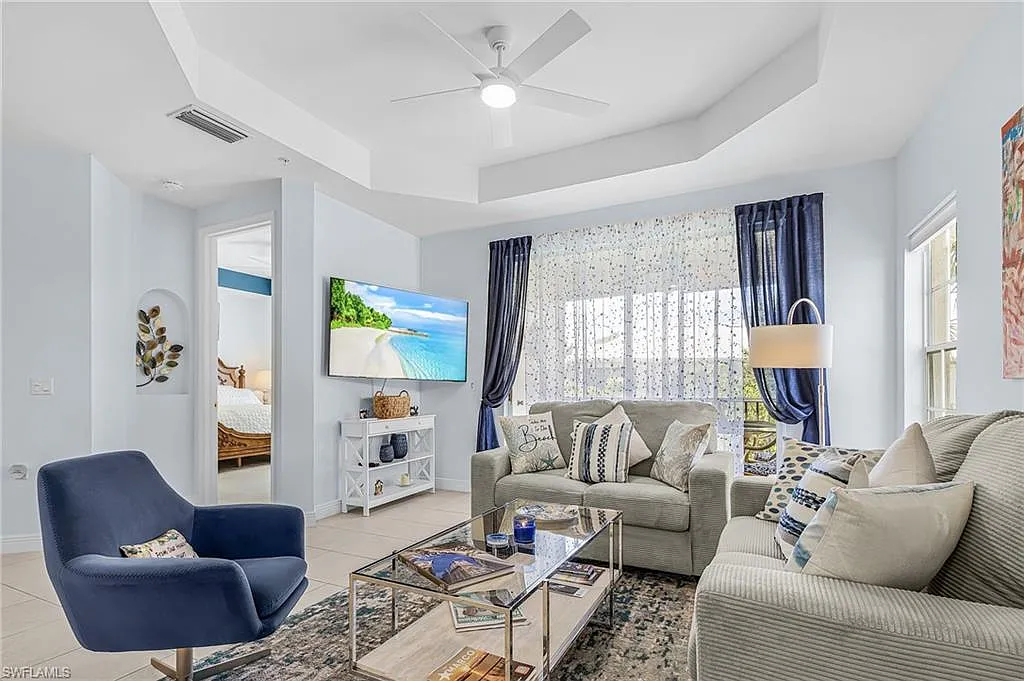 3 bed, 2.0 bath, 1381 sqft, $6,000 — Photo 1