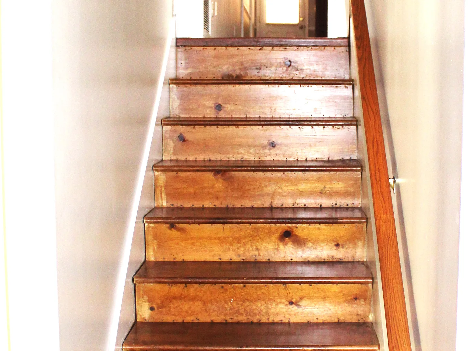 4 bed, 2.5 bath, 2410 sqft, $2,100 — Photo 4