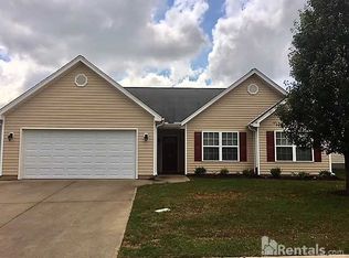 14 Landing Ln, Simpsonville, SC 29681