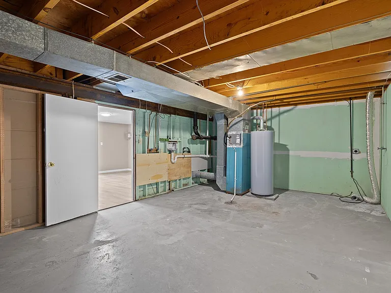 15 Manor Dr #1 — Photo 10