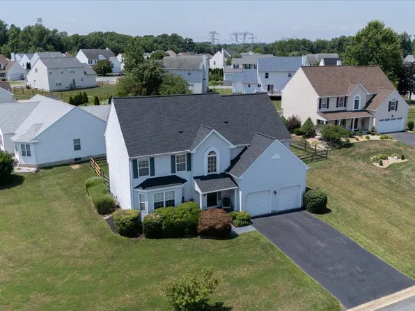 547 Sepia Ct, Newark, DE 19702