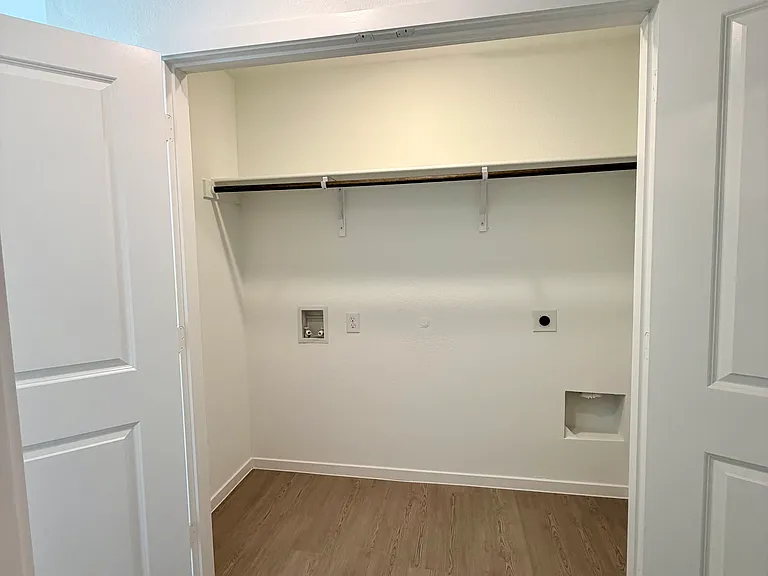 1332 Alfred St — Photo 16