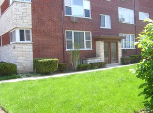 7209 Division St APT A1, River Forest, IL 60305