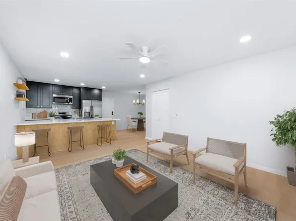 8036 Linda Vista Rd APT 1J, San Diego, CA 92111