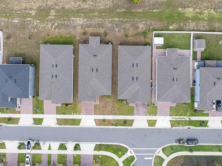 1194 Boardwalk Pl — Photo 16