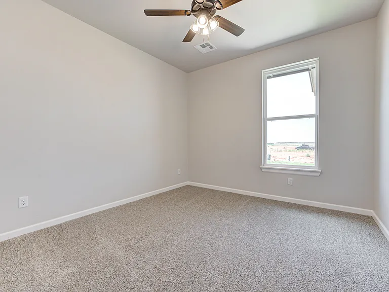 10421 SW 51st St — Photo 37