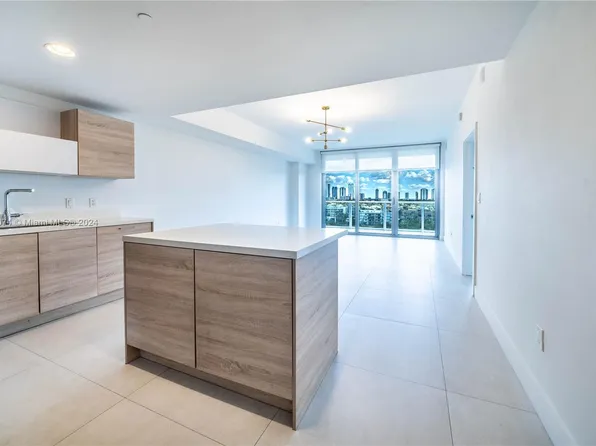 16385 Biscayne Blvd Unit 1120, North Miami Beach, FL 33160