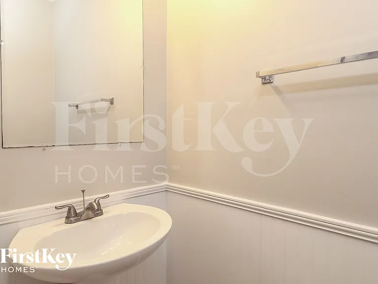 13224 Greycrest Dr — Photo 14