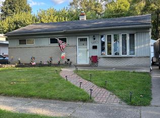 22931 Champaign St, Taylor, MI 48180