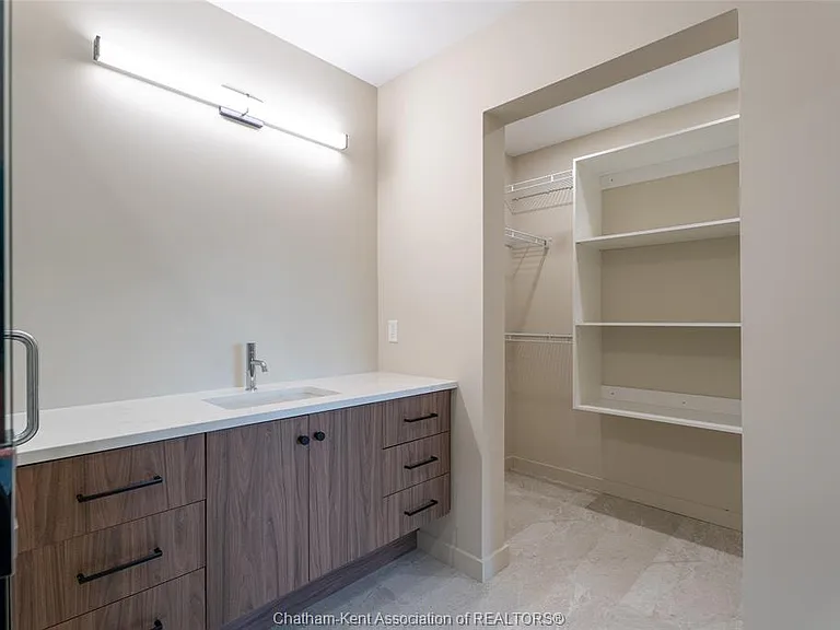 430 Indian Creek Rd W — Photo 23