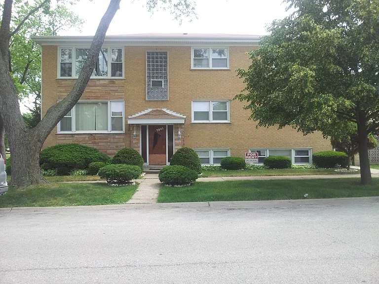 7901 W Crain St #2 — Photo 6