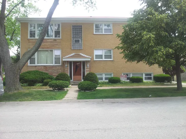 7901 W Crain St APT 2, Niles, IL 60714