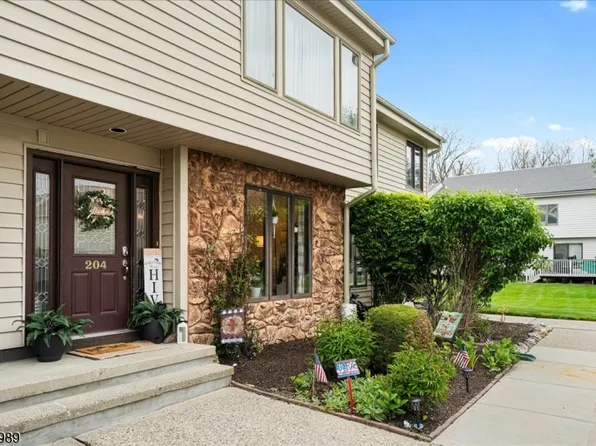 204 Dakota Dr, Lafayette, NJ 07848