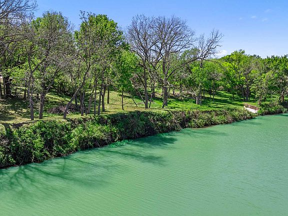 3rd image of 571 Ranch Road 1
