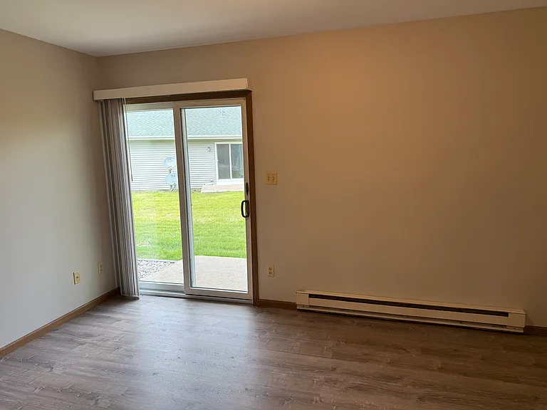 813 Covey Ln #4 — Photo 5