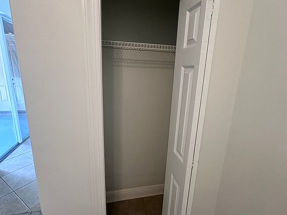 5th image of 2549 SW Halissee St #2