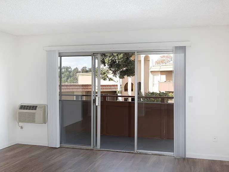 Volterra Apartments — Photo 38
