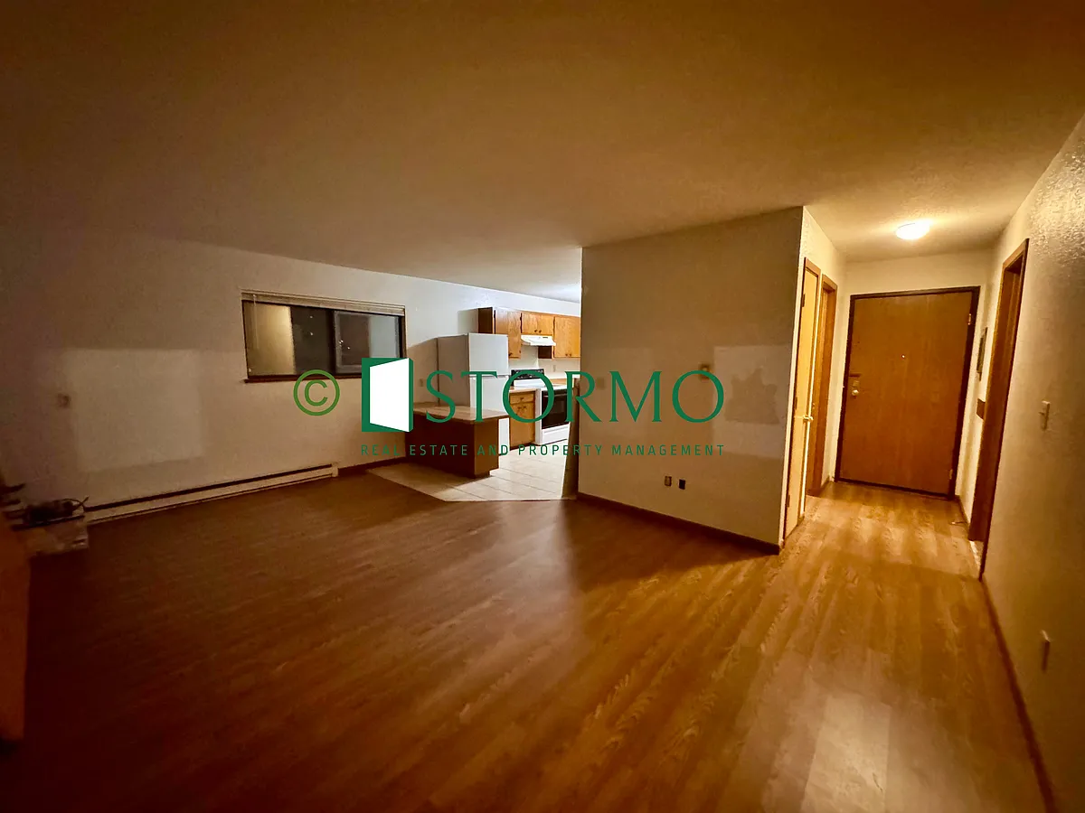 Building Photo - 525 14th St S #1