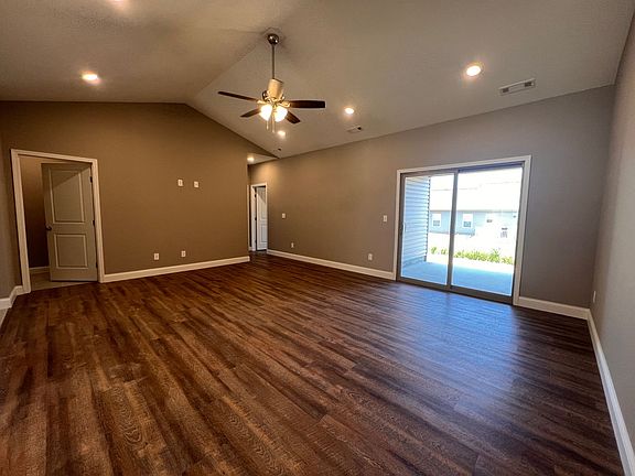 3rd image of 311 Deerfield Dr