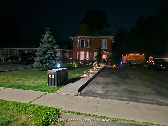 4th image of 65 Forsyth St
