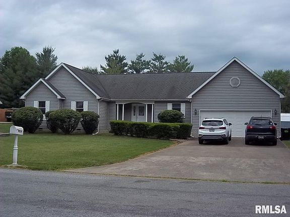 3rd image of 214 Cherokee Dr