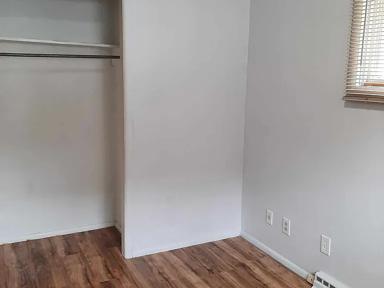 1127 California Ave — Photo 11